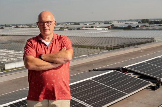 Growers United over de zonnepaneleninstallatie met 4300 panelen