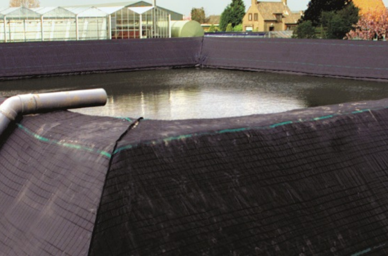 Hoe repareer je het tankzeil van een silo of bassin? 